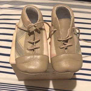 Burberry Infant shoes